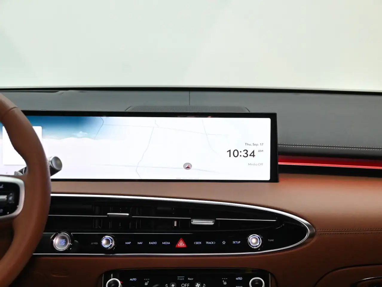 Genesis GV70 - Image 20