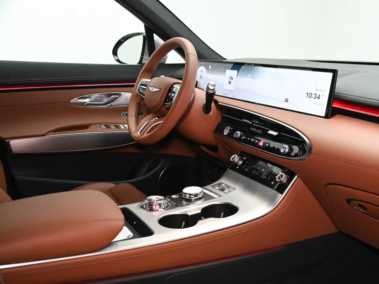 Genesis GV70 - Image 18