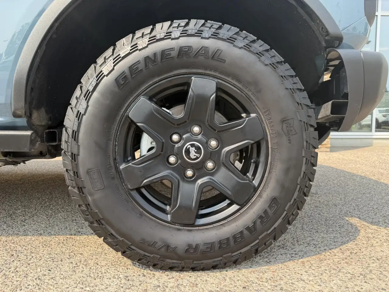 Ford Bronco - Image 4