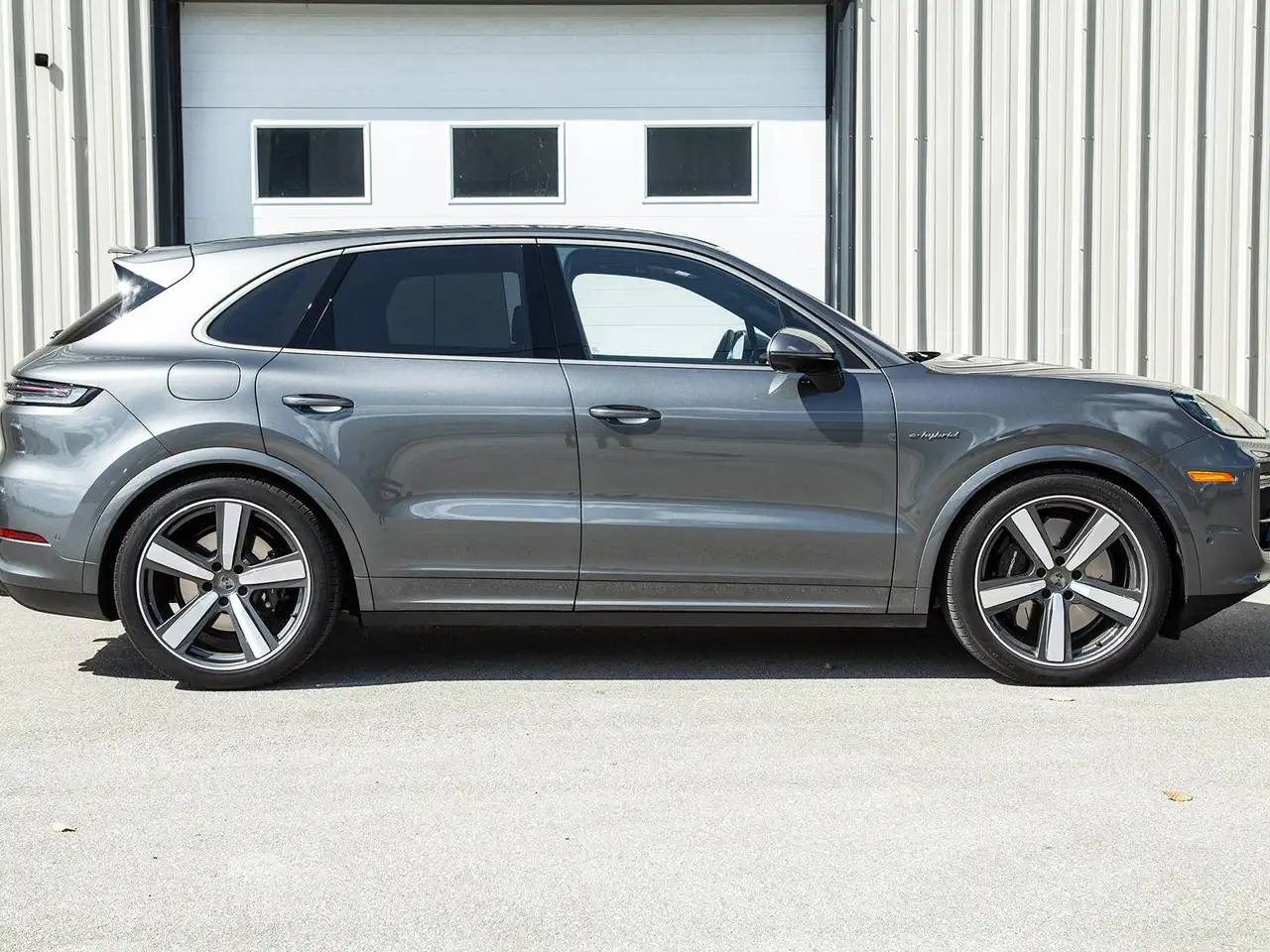 Porsche Cayenne - Image 8