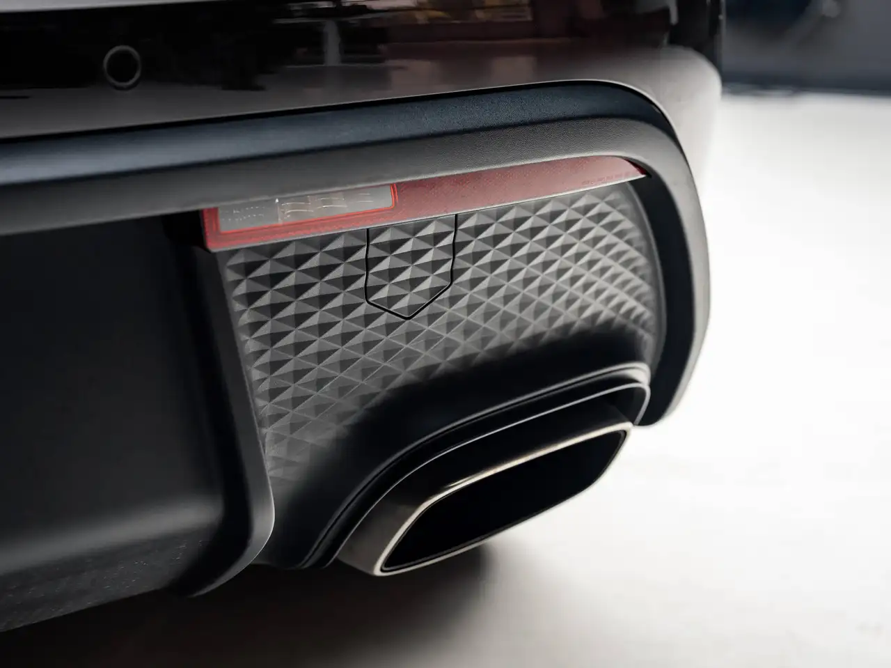 Porsche Macan - Image 22