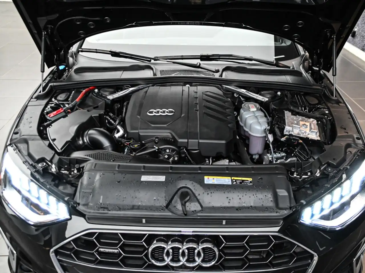 Audi A4 - Image 12