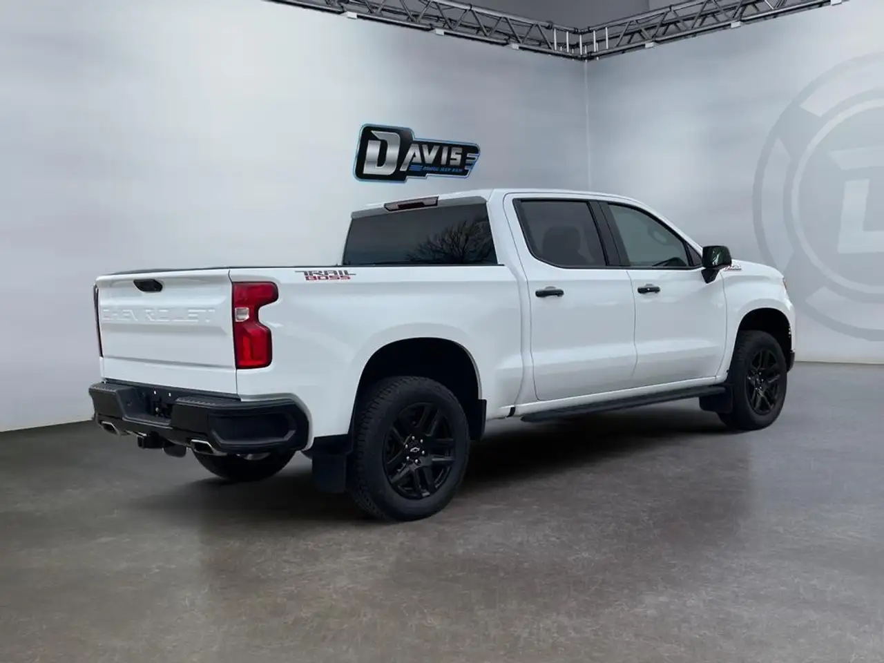 Chevrolet Silverado 1500 - Image 5