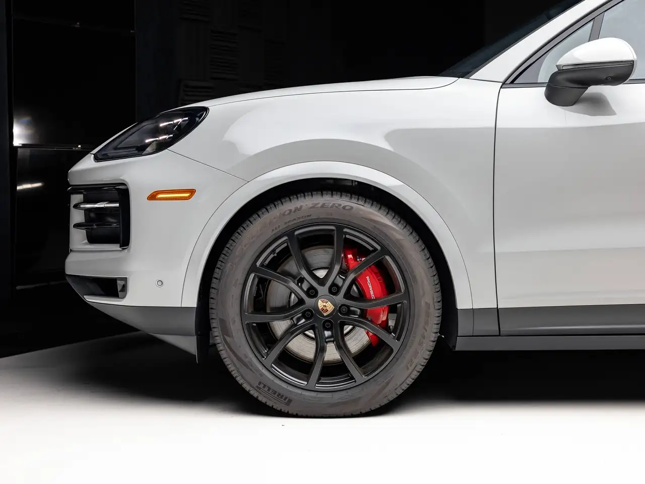 Porsche Cayenne - Image 33