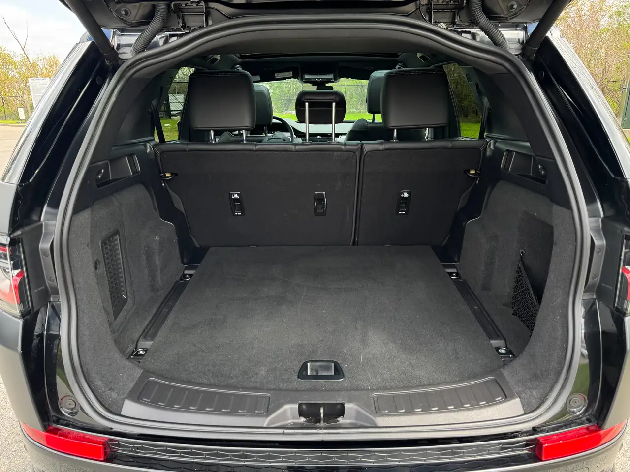 Land Rover Discovery Sport - Image 33