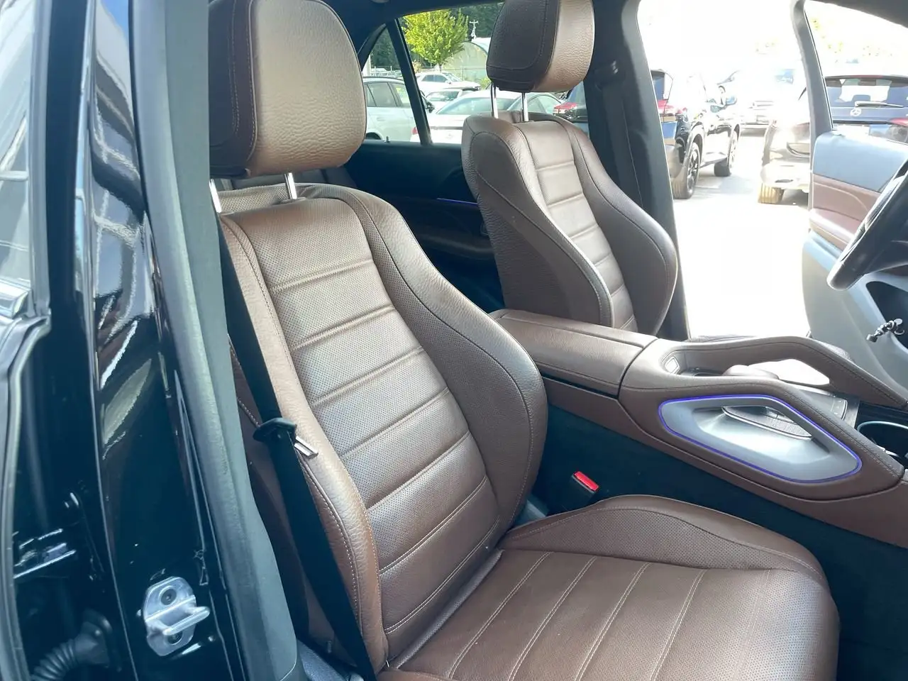 Mercedes-Benz GLE - Image 33