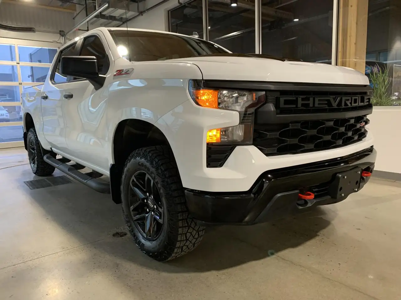 Chevrolet Silverado - Image 5
