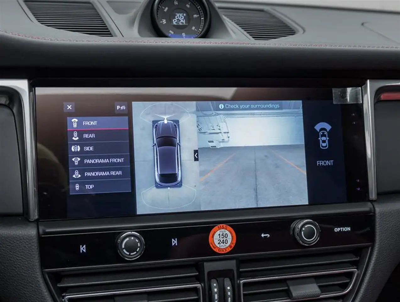 Porsche Macan - Image 23