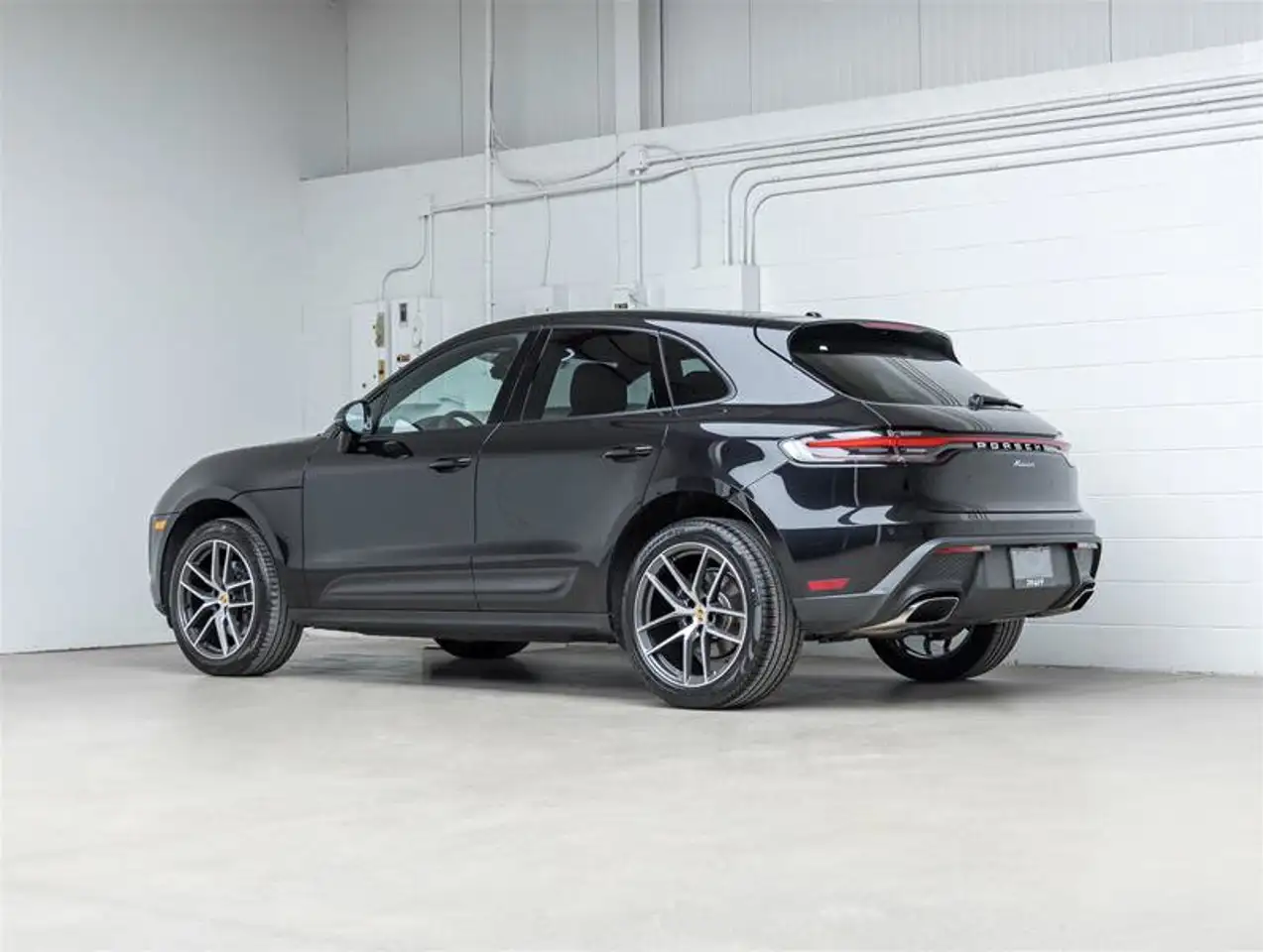 Porsche Macan - Image 8