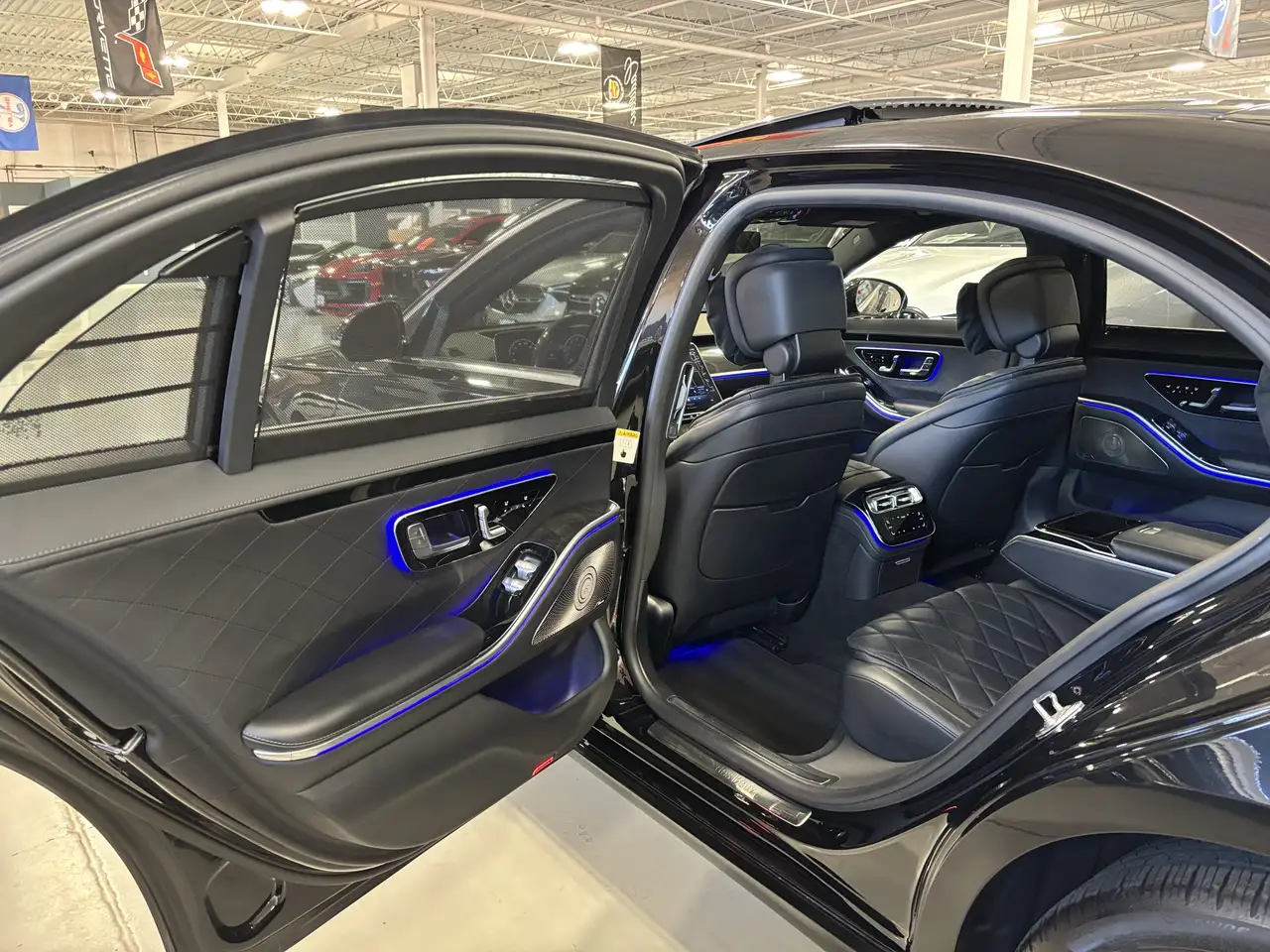 Mercedes-Benz S-Class - Image 9