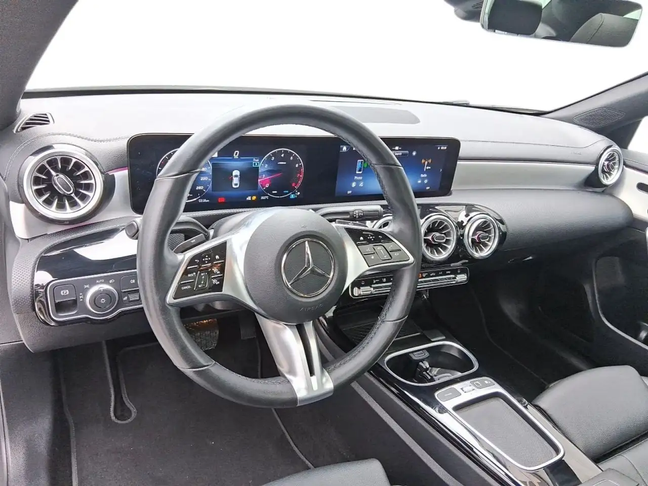 Mercedes-Benz CLA - Image 13