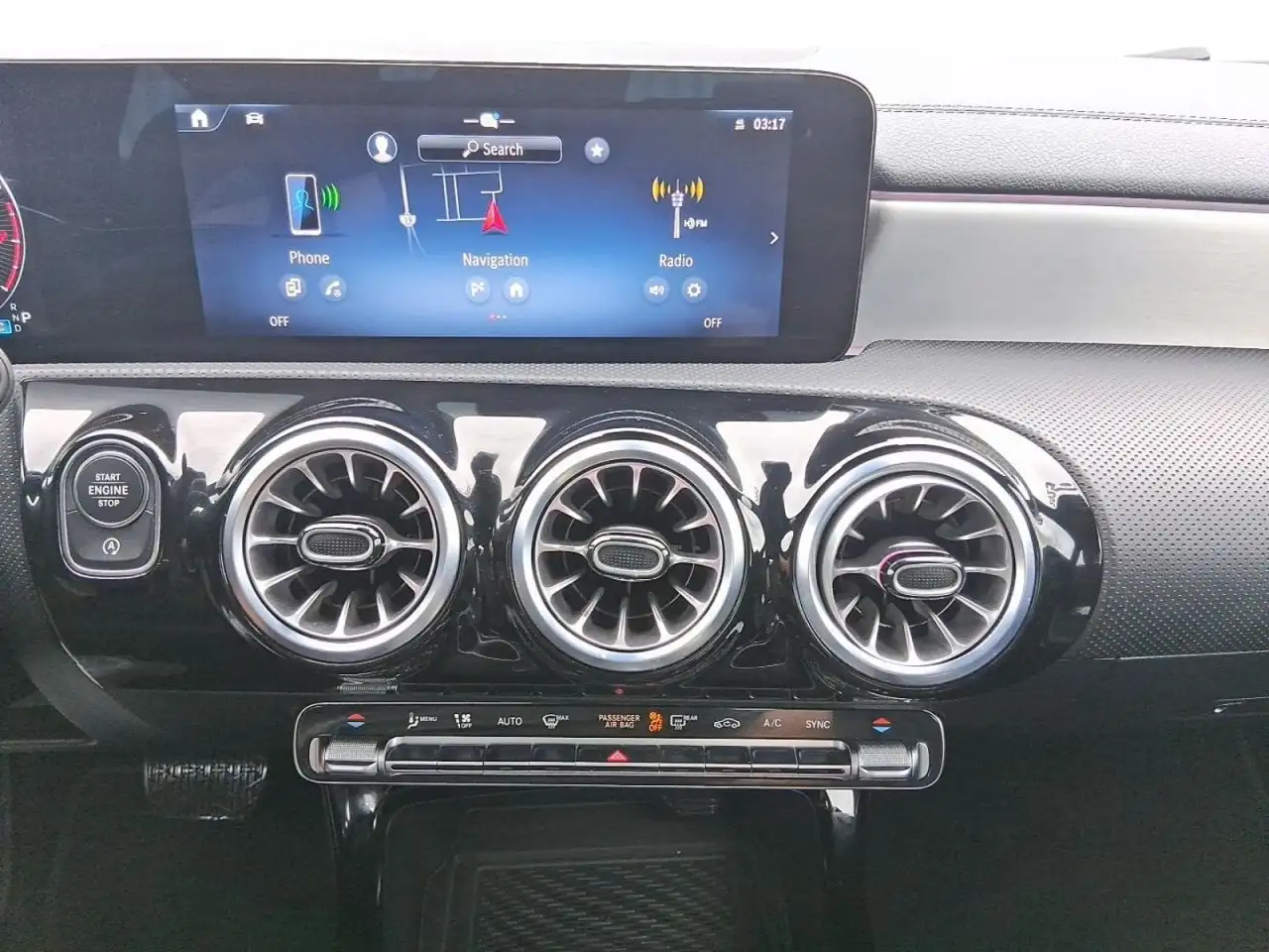 Mercedes-Benz CLA - Image 18