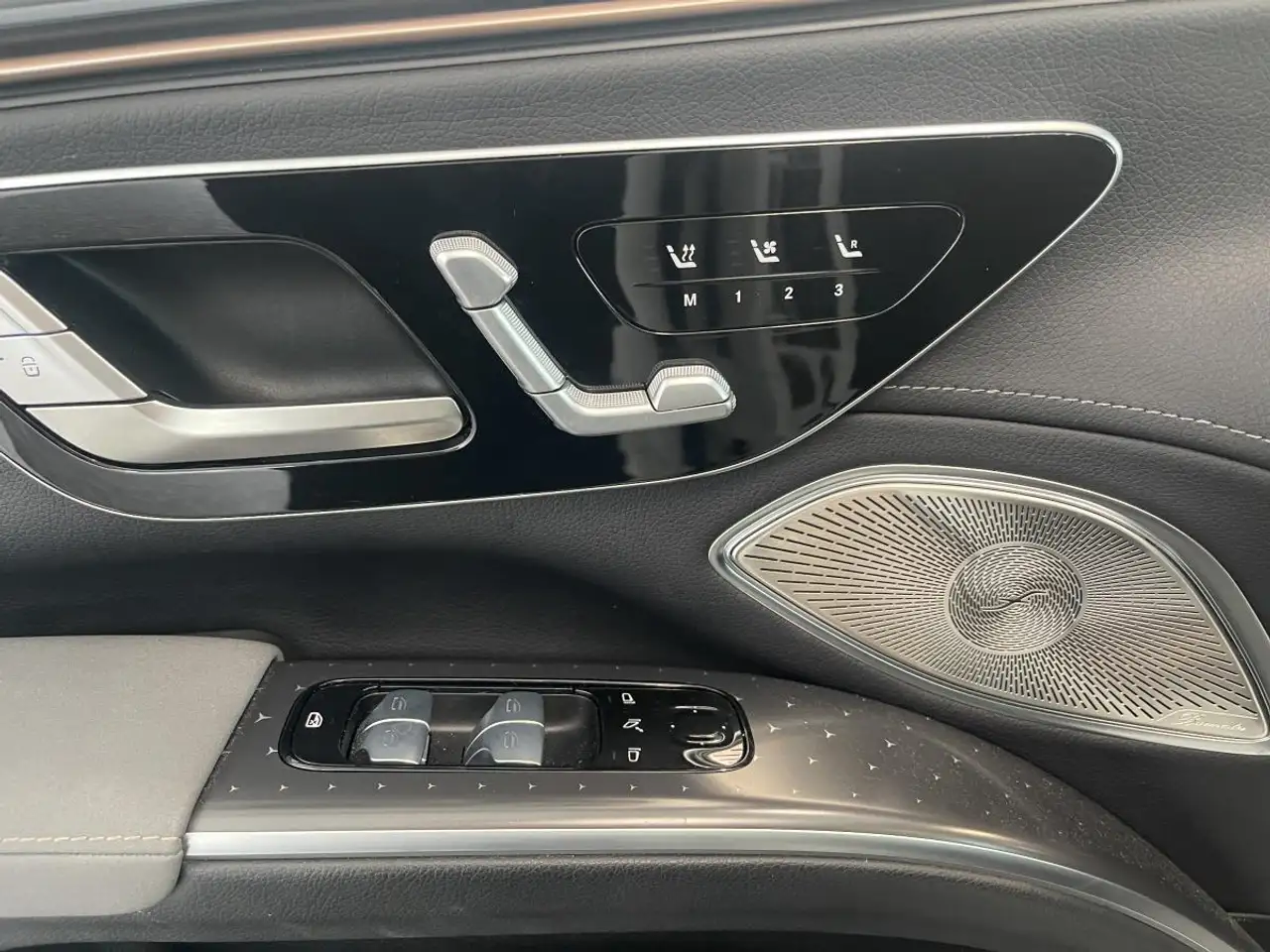 Mercedes-Benz EQS - Image 11