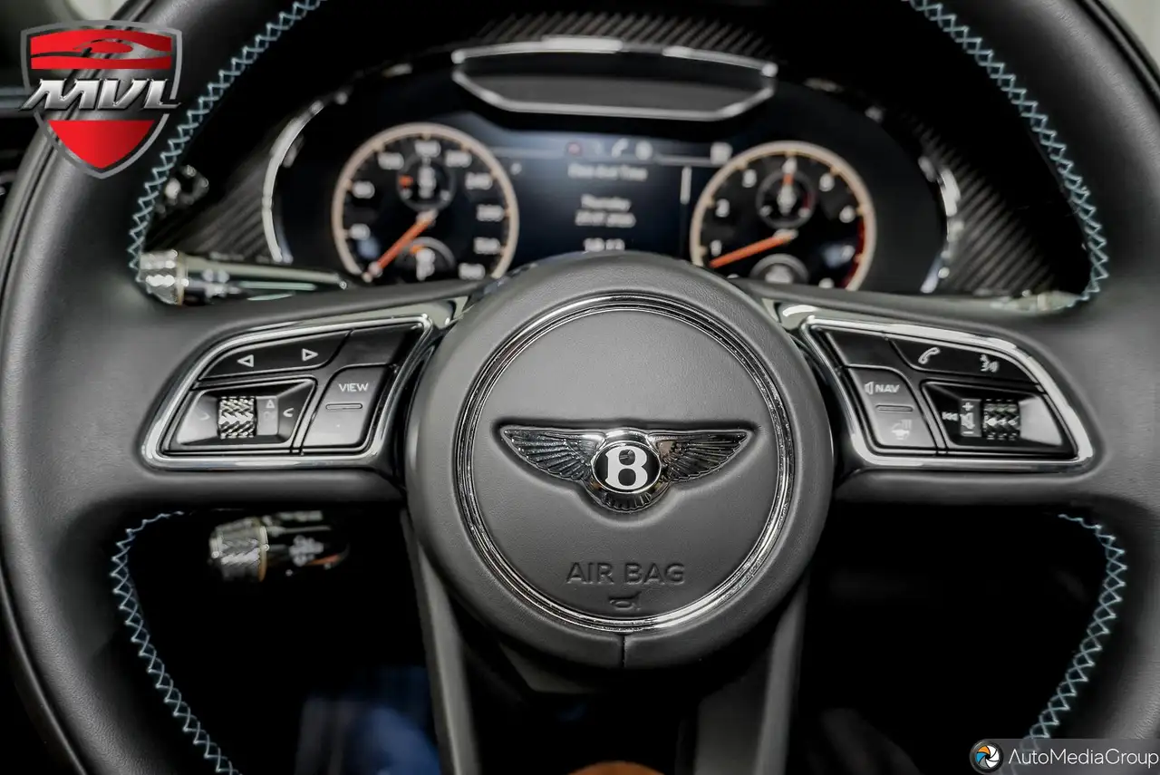 Bentley Flying Spur - Image 23