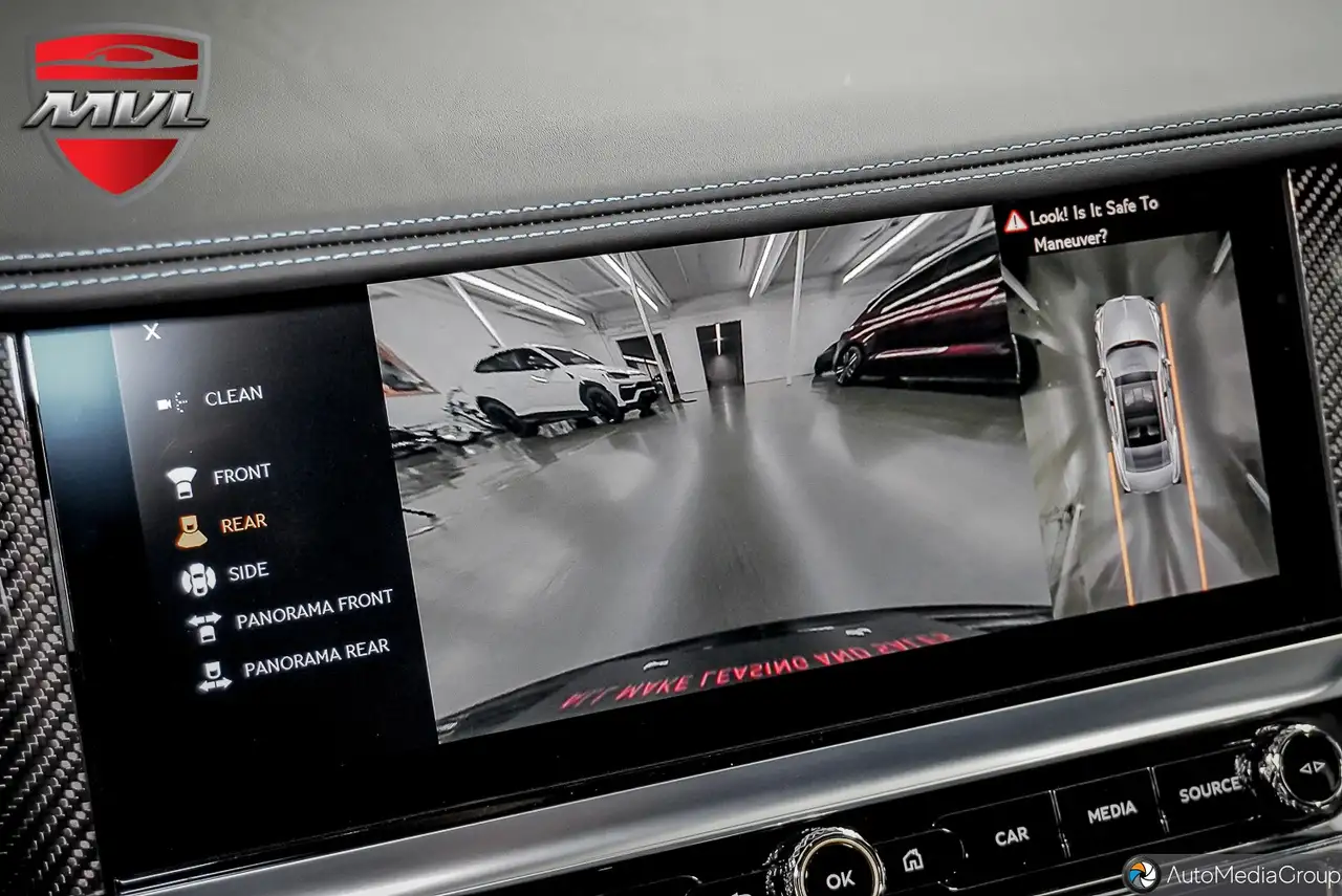 Bentley Flying Spur - Image 30