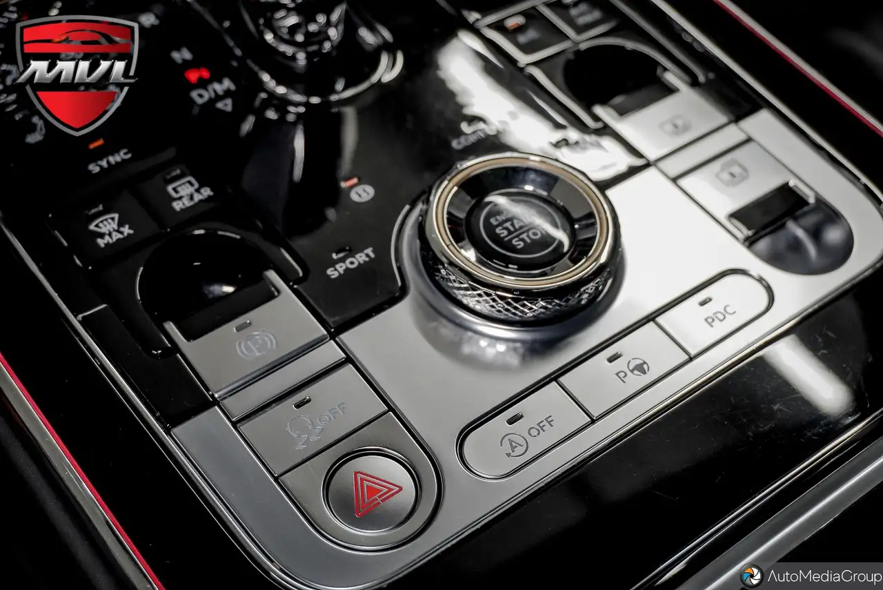 Bentley Flying Spur - Image 35