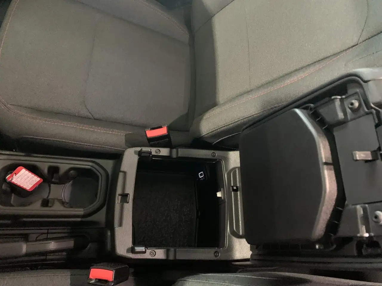 Jeep Wrangler - Image 37