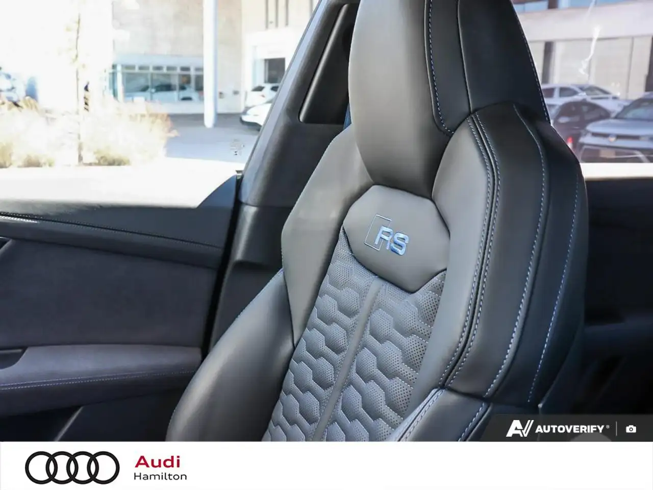 Audi RS Q8 - Image 22