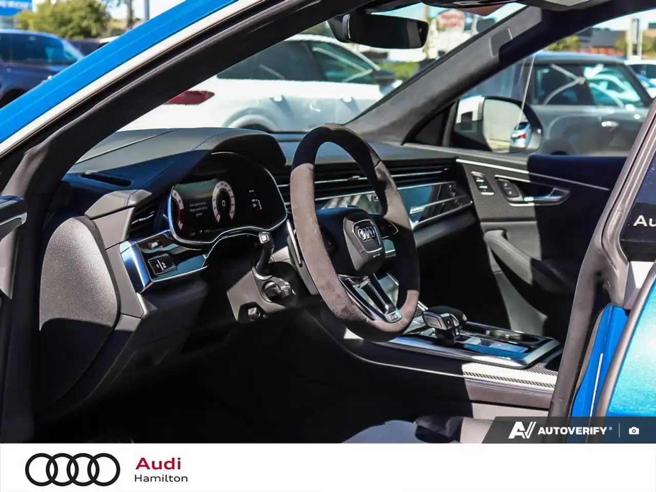 Audi RS Q8 - Image 12