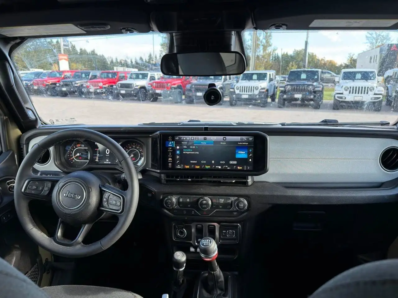 Jeep Wrangler - Image 13