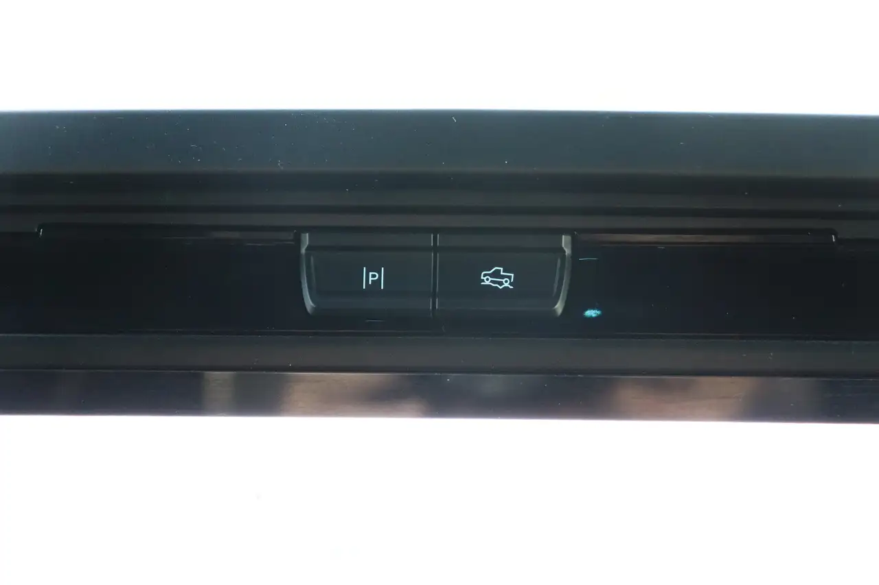 Ford F-150 - Image 18