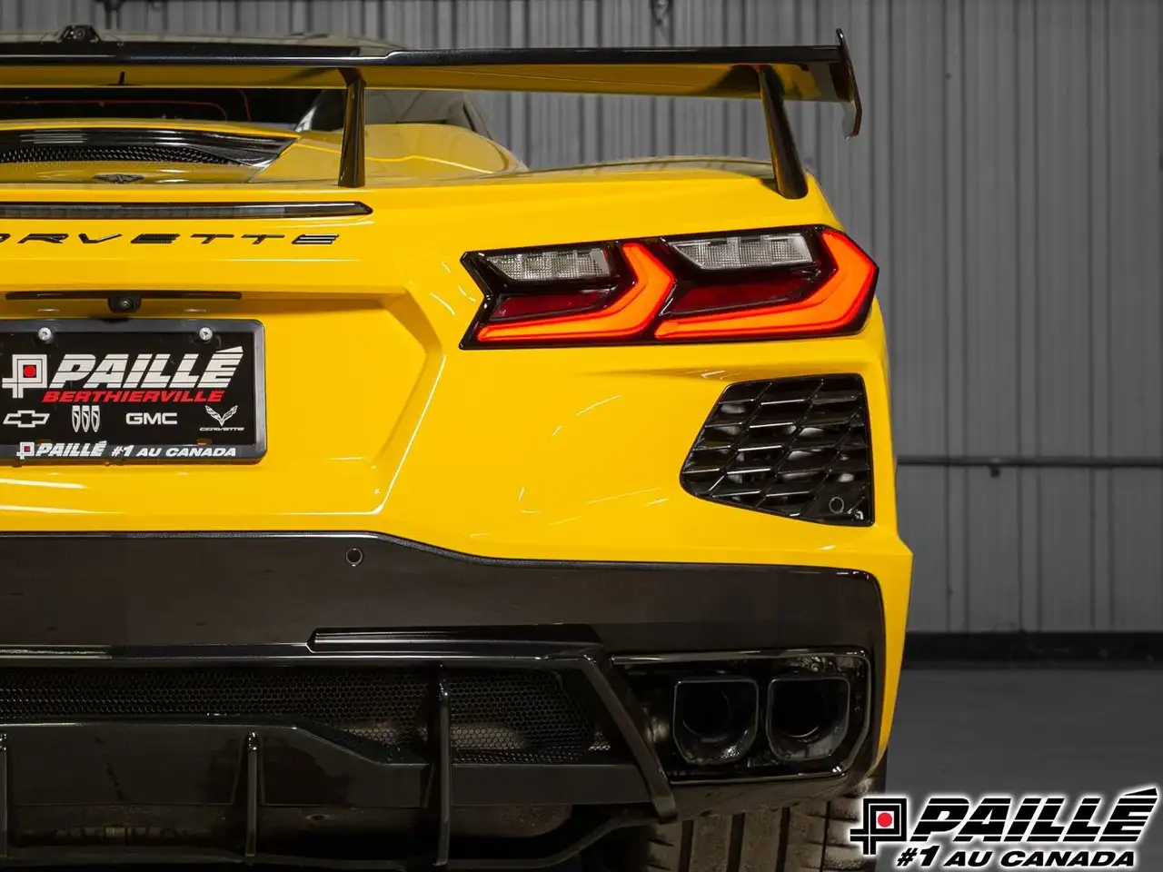Chevrolet Corvette - Image 12