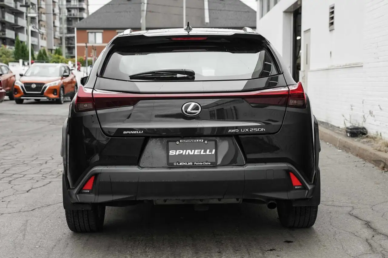 Lexus UX 250h - Image 6