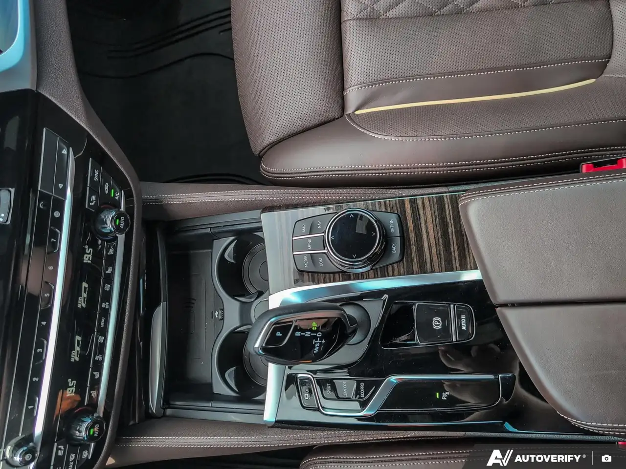 BMW 5 Series - Image 18