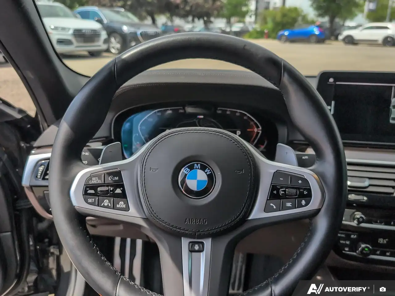 BMW 5 Series - Image 14