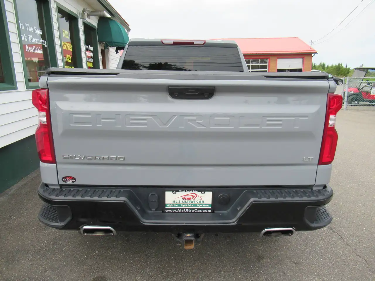 Chevrolet Silverado 1500 - Image 11