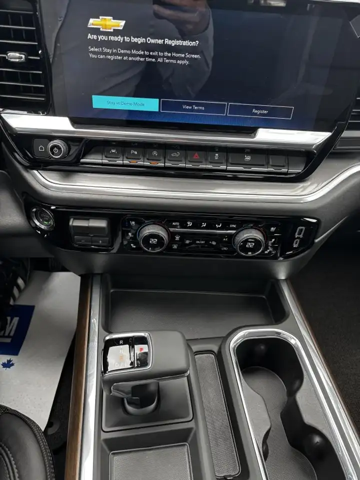 Chevrolet Silverado 1500 - Image 29