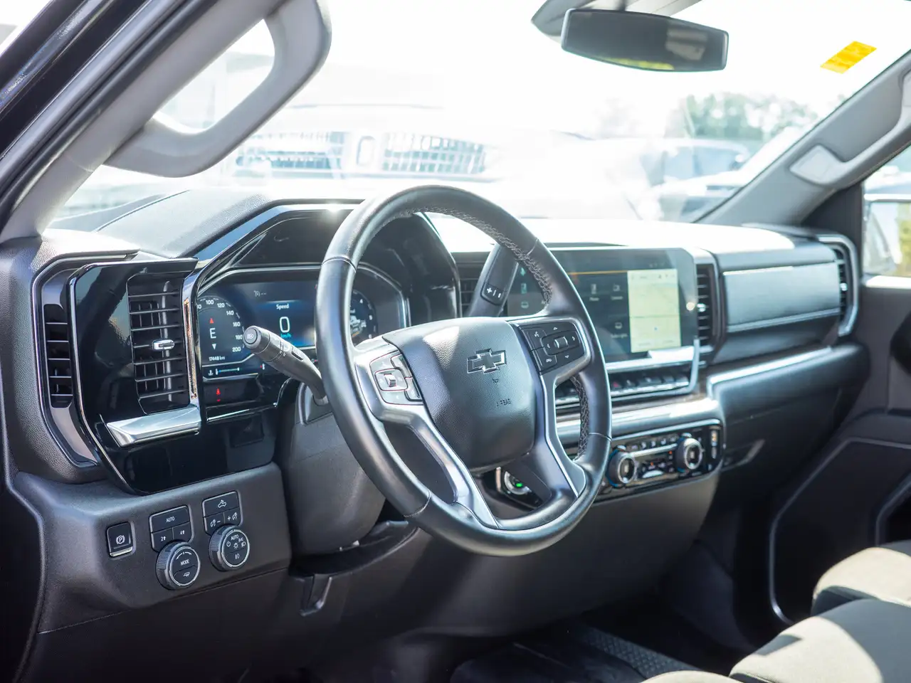 Chevrolet Silverado 1500 - Image 27