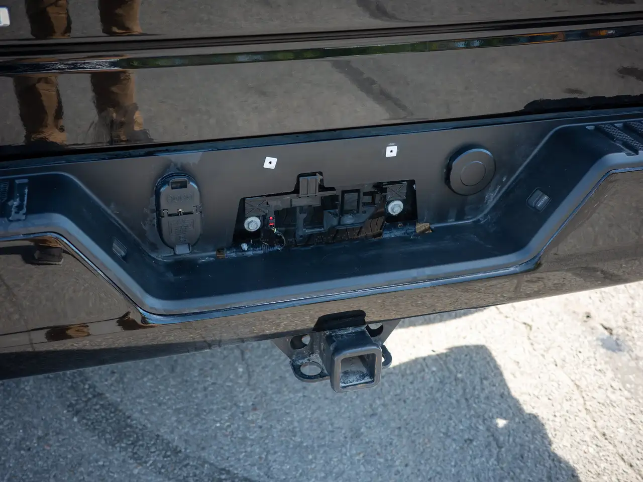 Chevrolet Silverado 1500 - Image 14