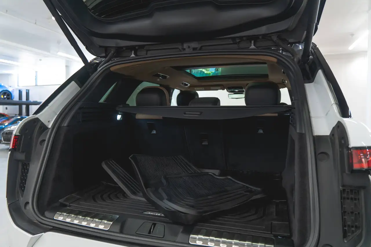 Land Rover Range Rover Sport - Image 17