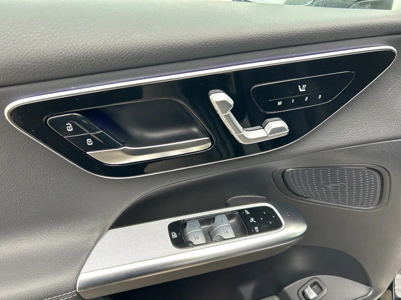 Mercedes-Benz GLC - Image 11