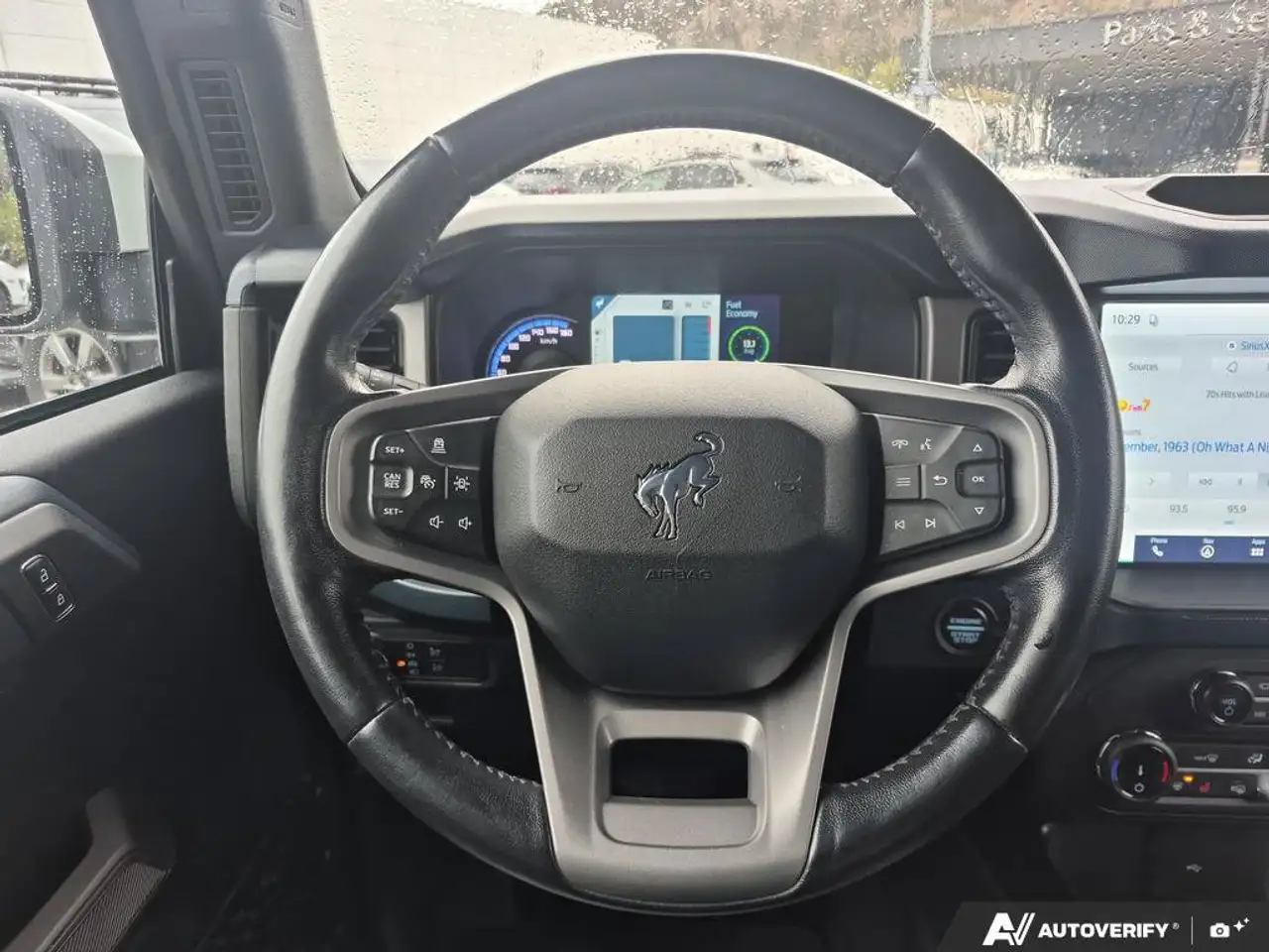 Ford Bronco - Image 12