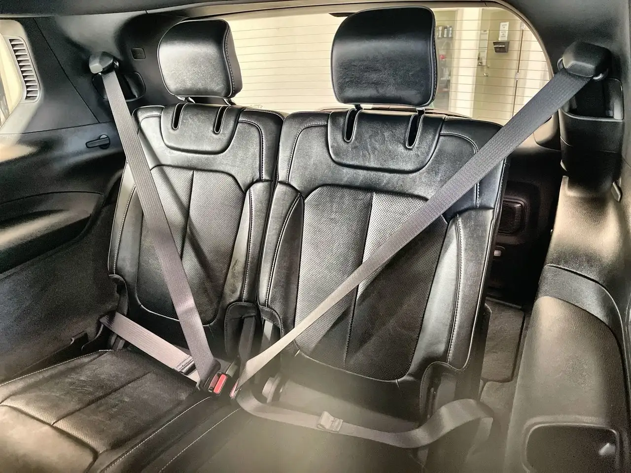 Jeep Grand Cherokee - Image 32